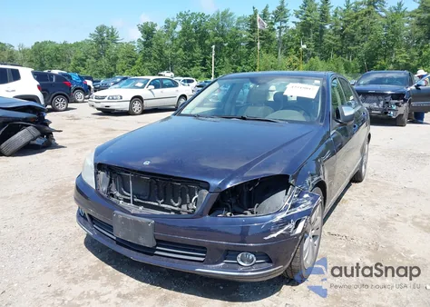 2010 Mercedes-Benz C 300 Luxury 4Matic/Sport 4Matic из США, поврежденный, VIN WDDGF8BBXAF448776